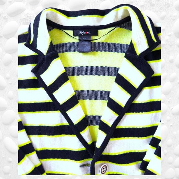 **Very Cute & Cozy Striped Knitted Jacket - Style & Co, Size Medium** - Picture 3 of 9